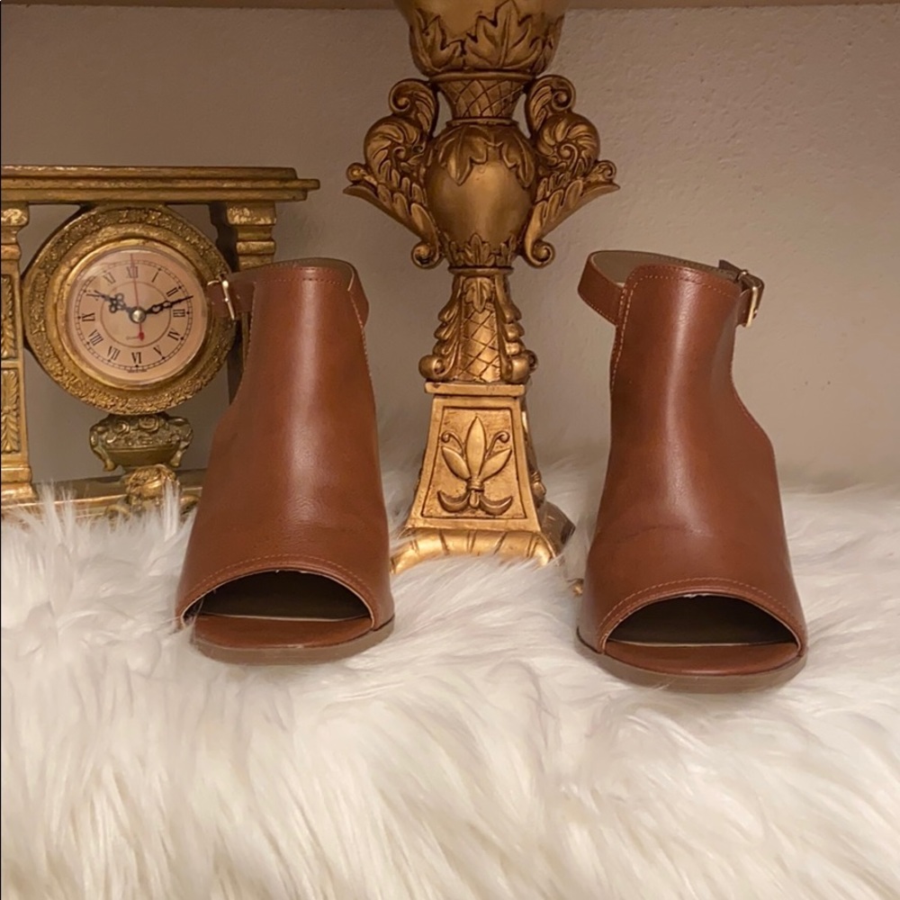Sling back mule